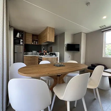 Campsite Del Mar B70, Mobile Excellence, 3 Chambres, 6 Personnes, 2 Salles De Bain, Bord De Argeles-sur-Mer